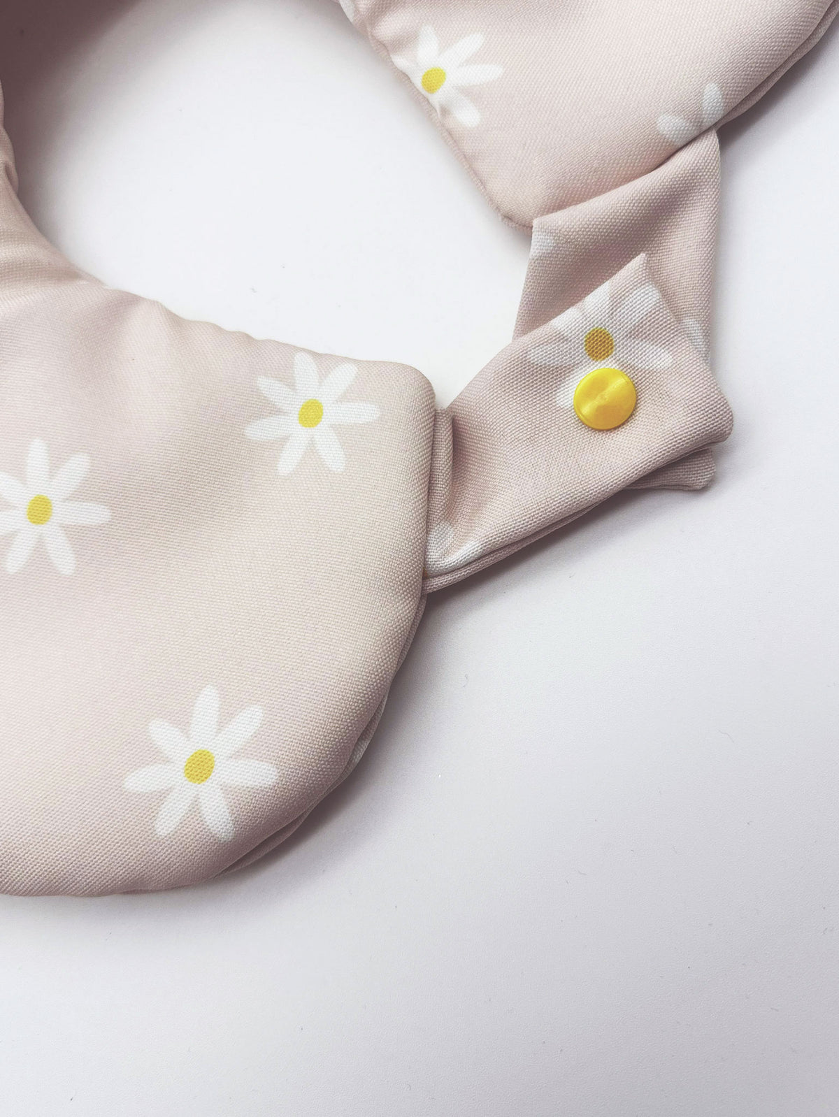 almofada de viagem para encher com roupa em viagens low cost
